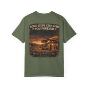 Fueling Goodbyes – Vintage Gas Station Road Trip T-Shirt